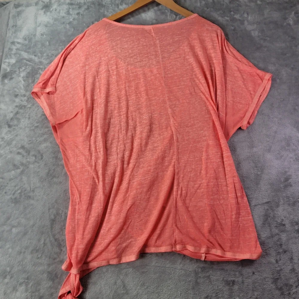 Est. 1946 Womens Plus Size 22/24W Coral Graphic Heart‎ Blessed Tie Hem Top